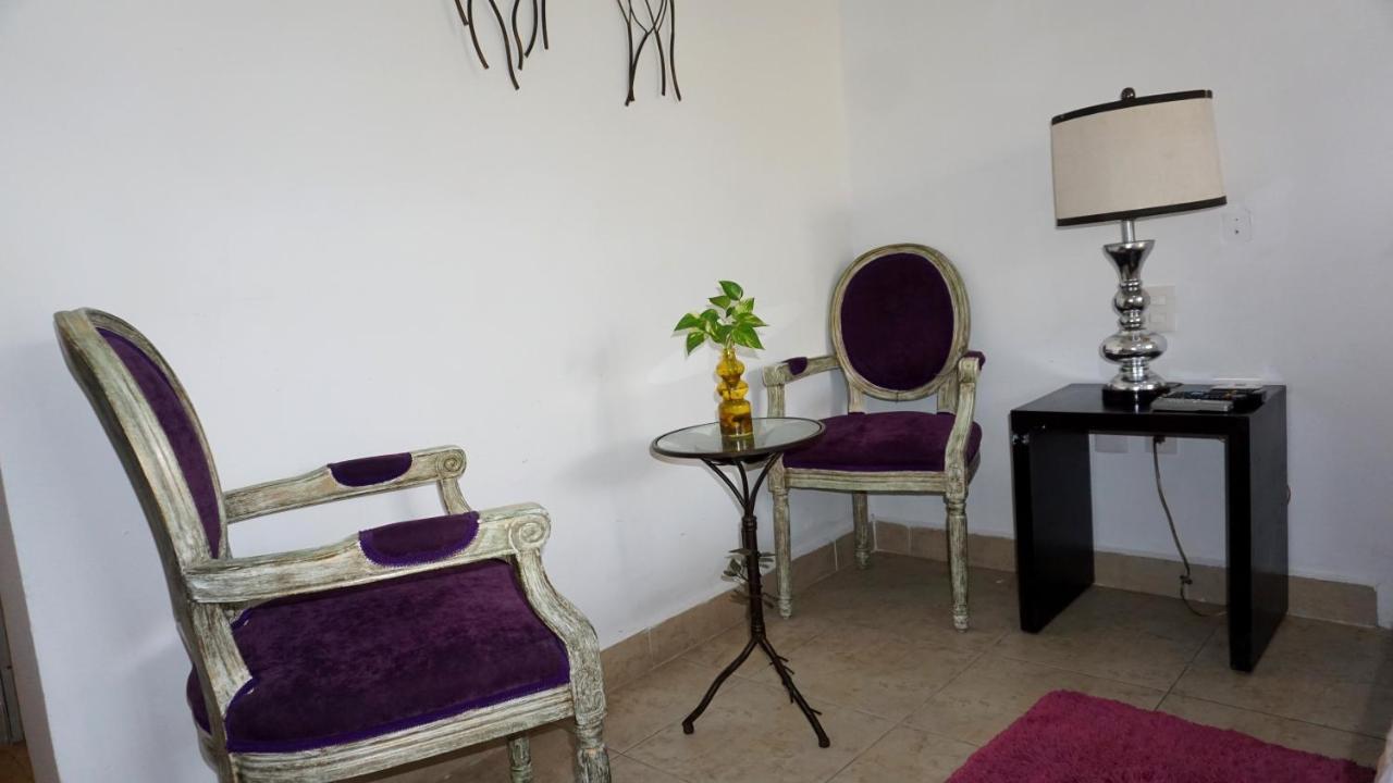 Casa Ticul Hotel Boutique - 5Th Ave (Adults Only) Плайя-дель-Кармен Екстер'єр фото A room at the hotel