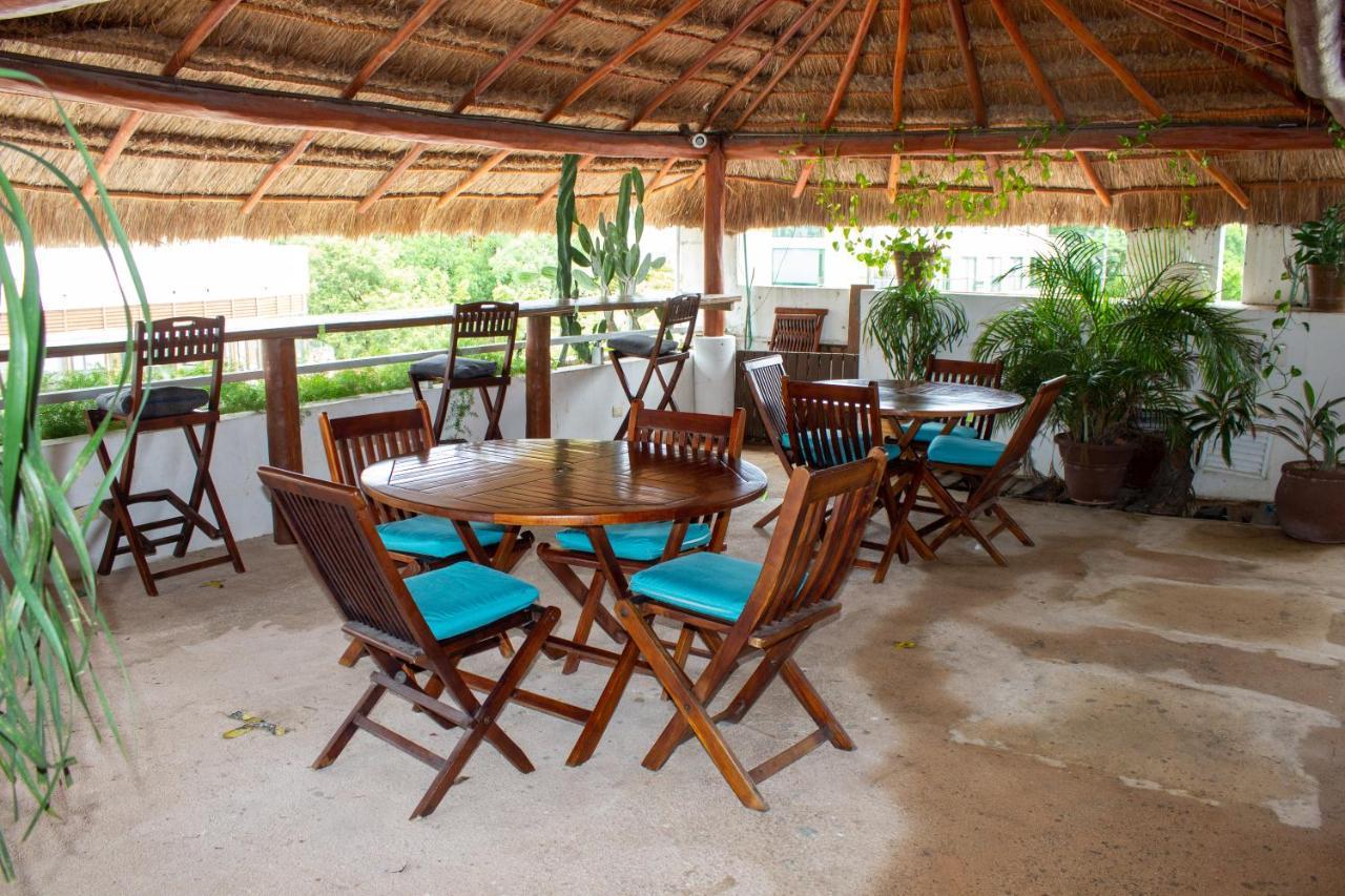 Casa Ticul Hotel Boutique - 5Th Ave (Adults Only) Плайя-дель-Кармен Екстер'єр фото The restaurant at the hotel